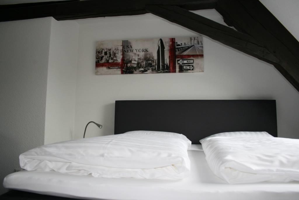 Landhotel Schwarzer Adler Tiefenbronn Eksteriør billede